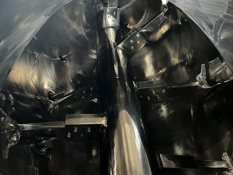 Shuanglong entrega con éxito el primer reactor/mezclador de cizalla de arado de 20m³ de China para la industria del jabón de calcio